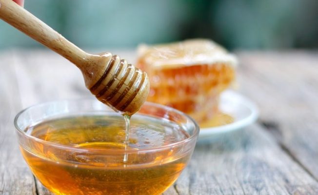 خواص سیاه دانه و عسل و دارچین