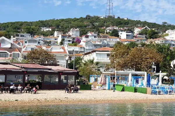 مقایسه جمعیت و نرخ رشد جمعیت تهران و استانبول