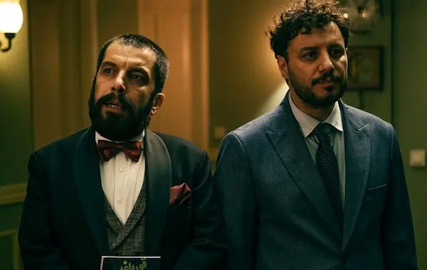 بررسی و نقد فیلم تمساح خونی